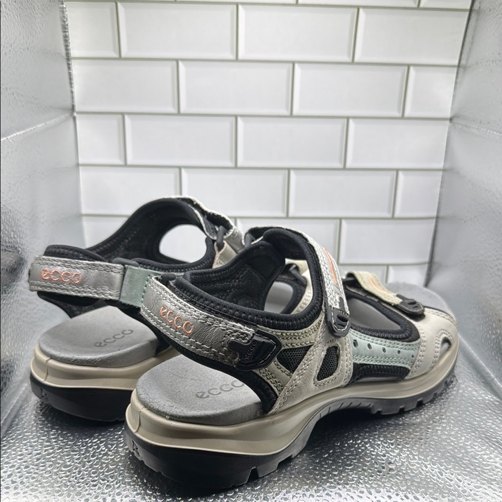 ECCO Women’s Offroad Nubuck Outdoor Sandal Sandals - Black and Gray